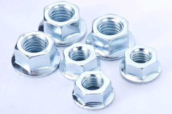 Nut mặt mạ kẽm